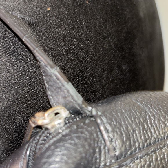 Rebecca Minkoff Black Square Pebbled Leather Crossbody bag - Picture 8 of 10